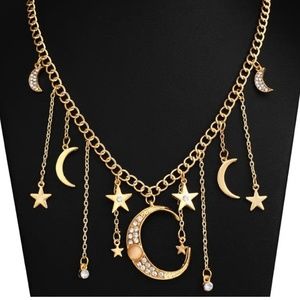 Moon and Star Fashion Necklace (color gold)